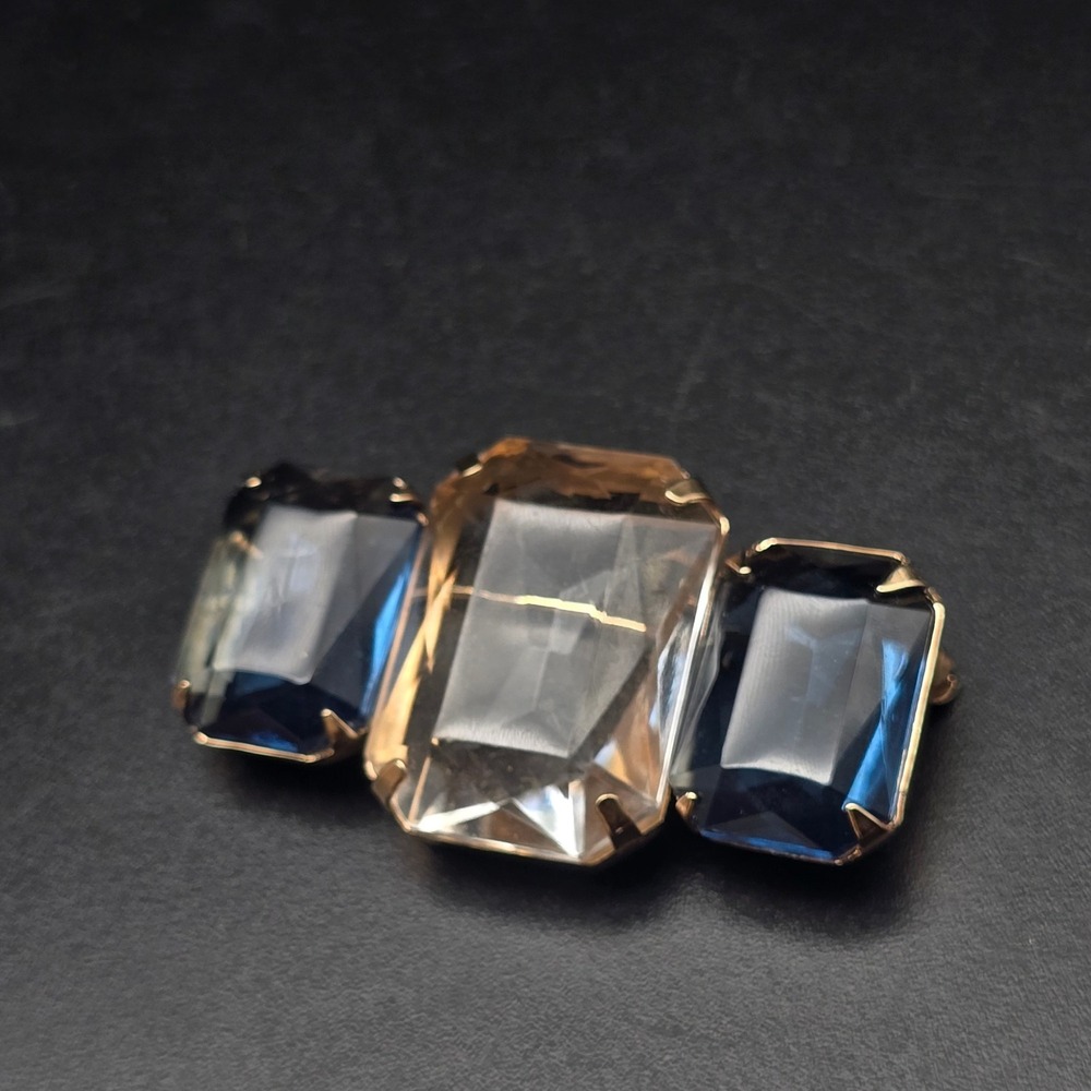 Avon 1985 Fashion Facets Brooch Blue Rhinestone Acrylic Vintage Jewelry